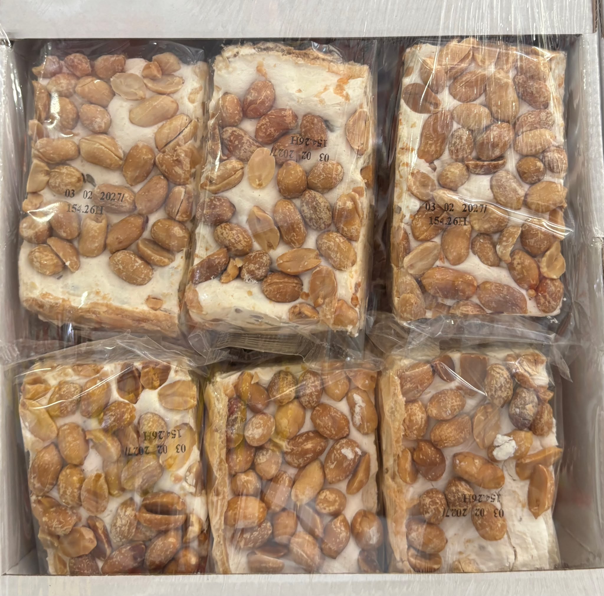 NUGA FINE CU NUCI CARAMELIZATE 100G 6421787074956
